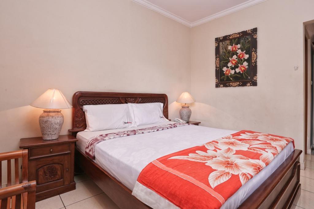 Reddoorz @ Legian Street Hotel Kuta  Exterior photo