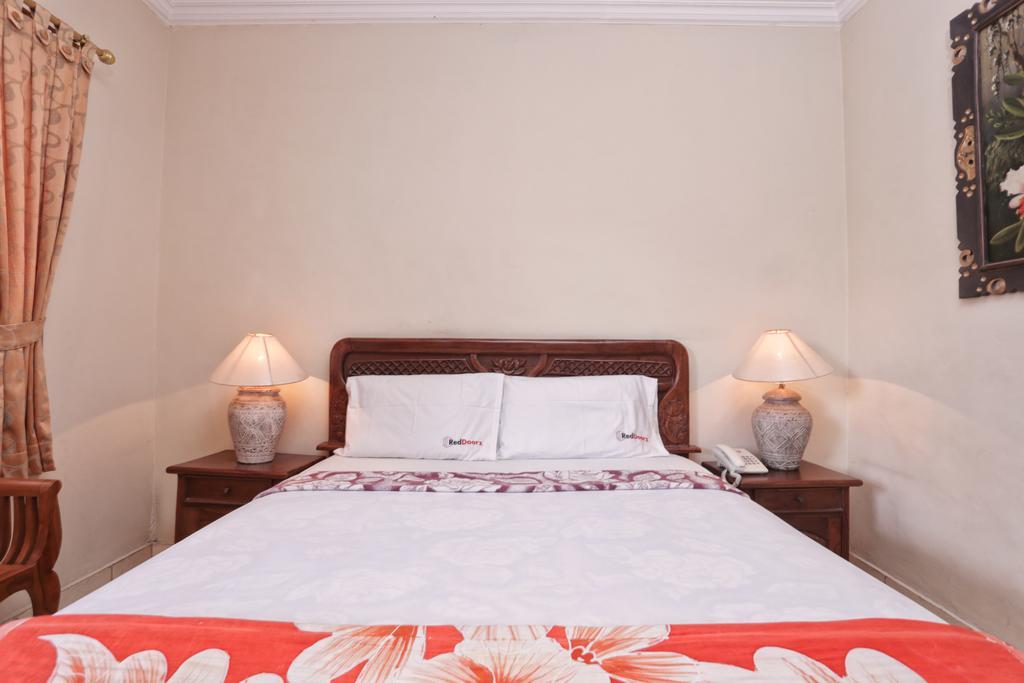 Reddoorz @ Legian Street Hotel Kuta  Exterior photo